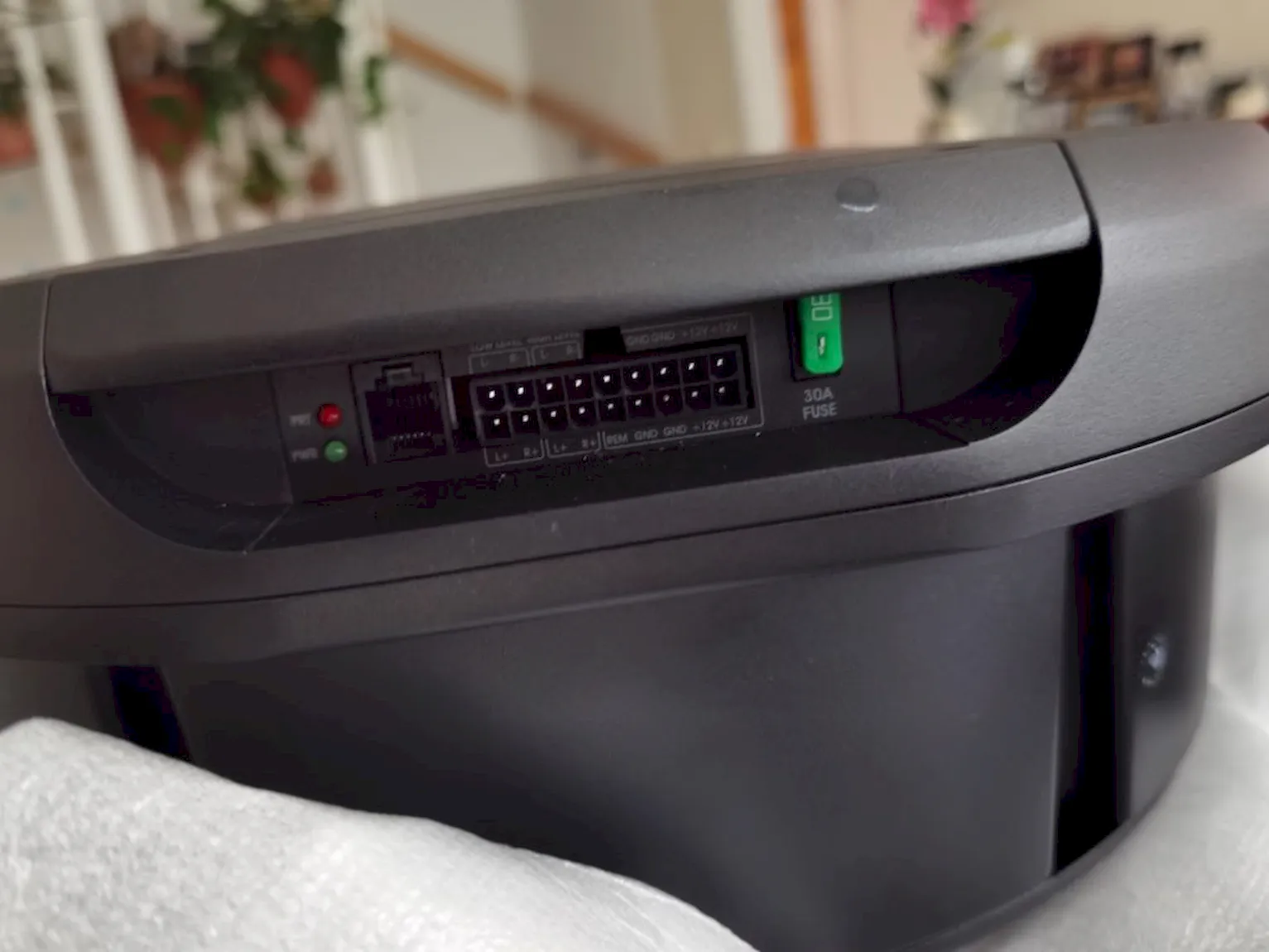 JBL Basspro Hub Subwoofer K951642 – Anschlüsse