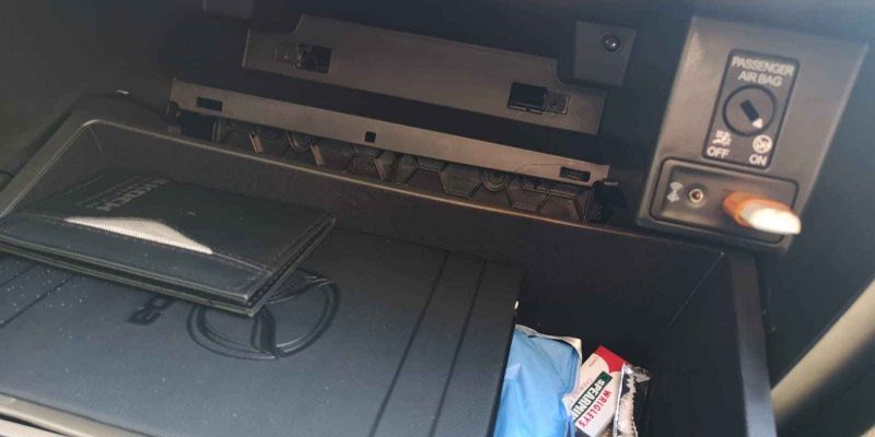 Einbau der Joying Unit in den Seat Leon 5F Mittelkonsole